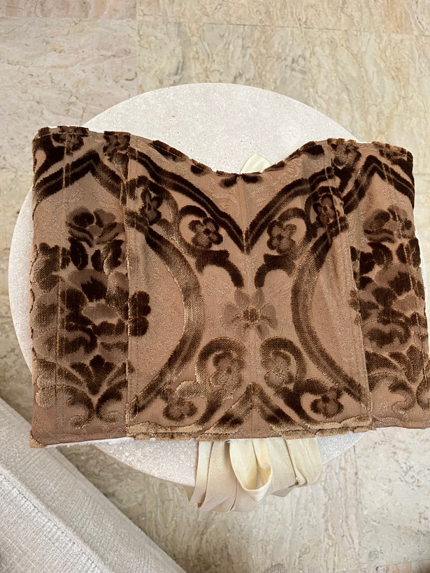 کراپ تاپ فنر دوزی دکلته ژاکارد با آستر تدی زنانه